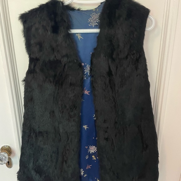 Real fur black vest with brocade - Picture 2 of 9
